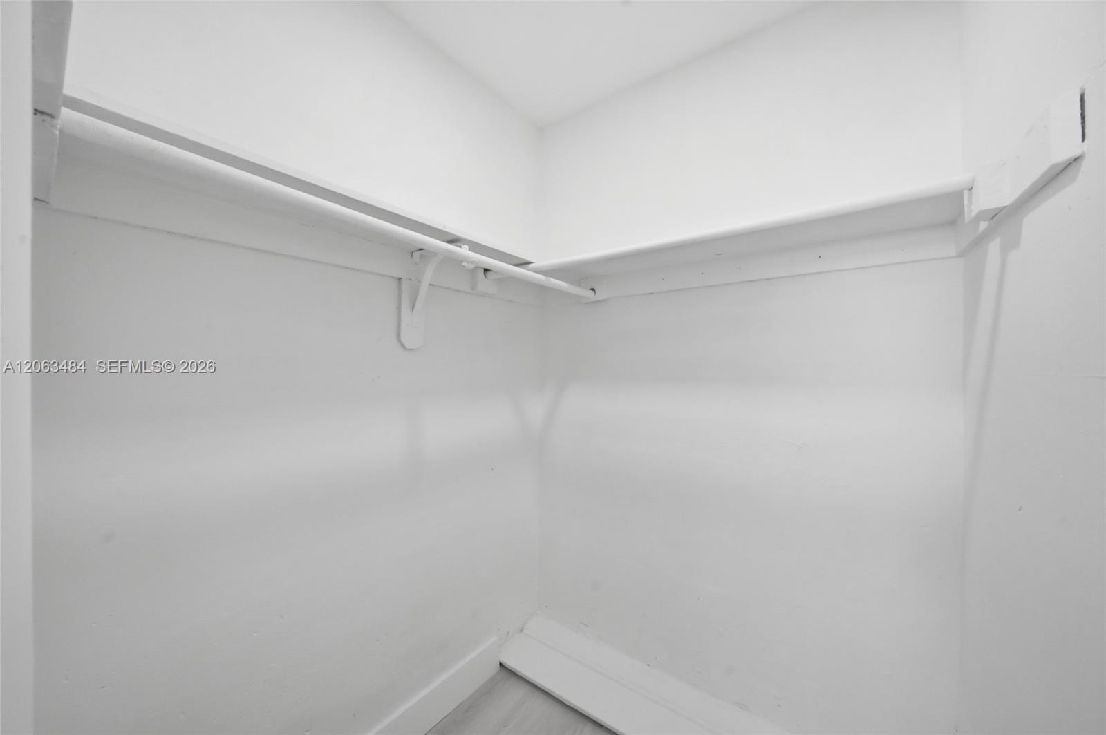A12063484 Property Photo 29