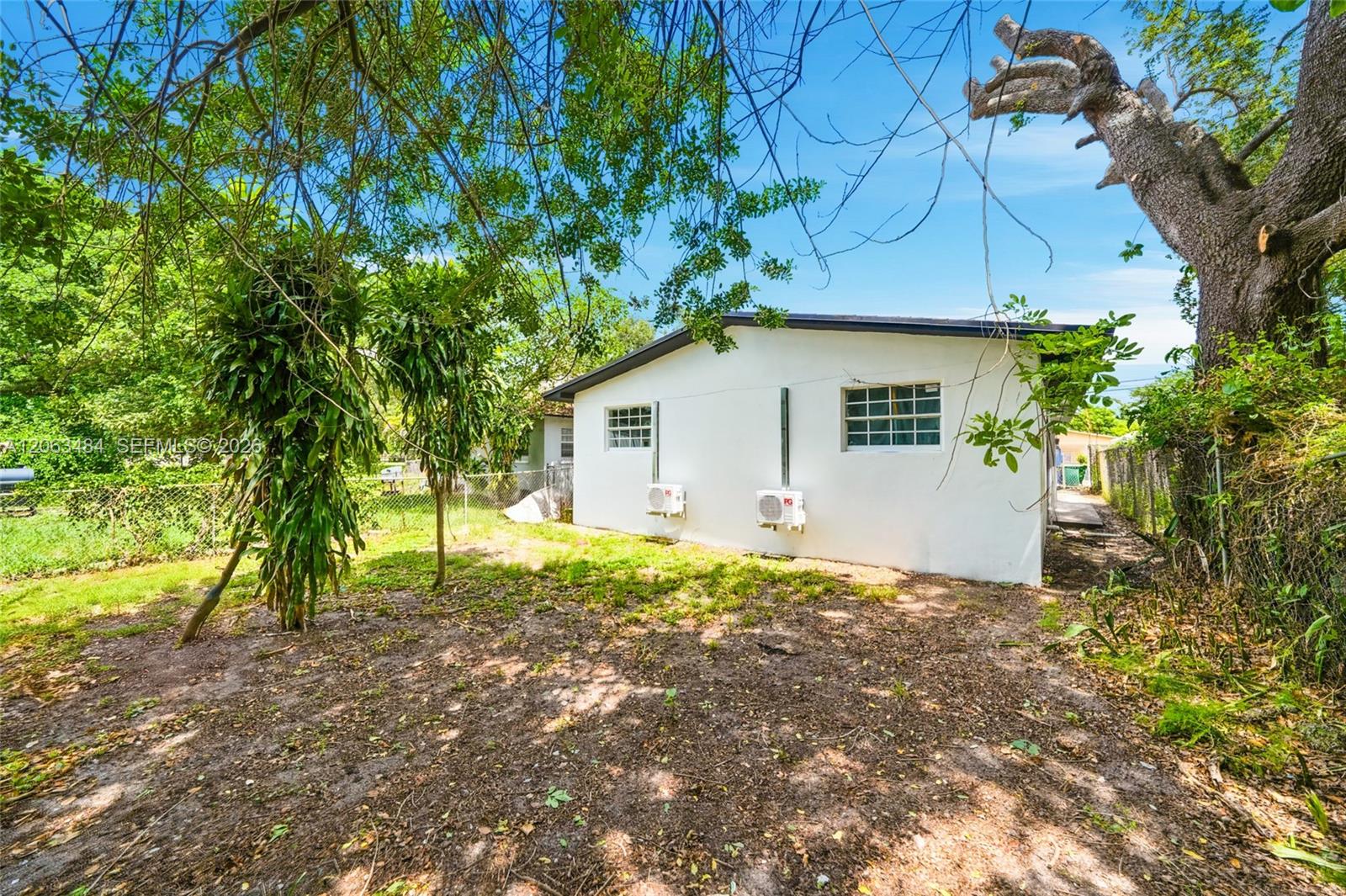 A12063484 Property Photo 32