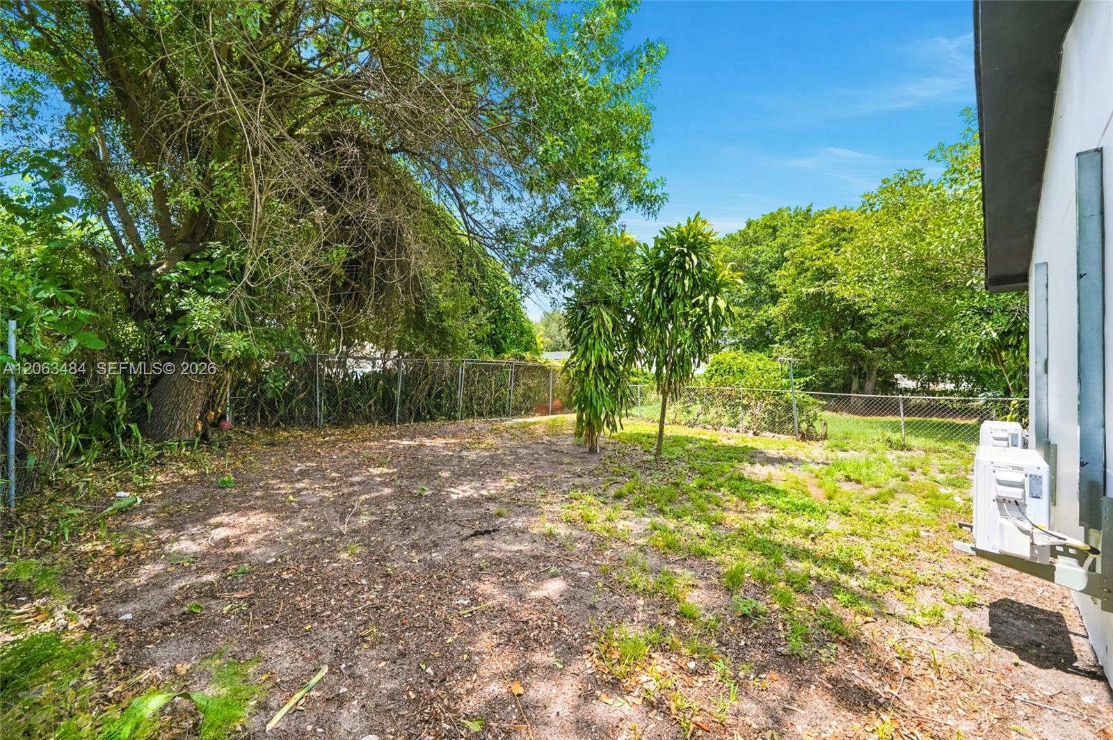 A12063484 Property Photo 33