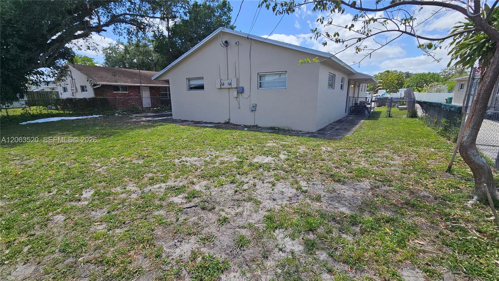 5030 Sw 26th Avenue 2 Property Photo 4