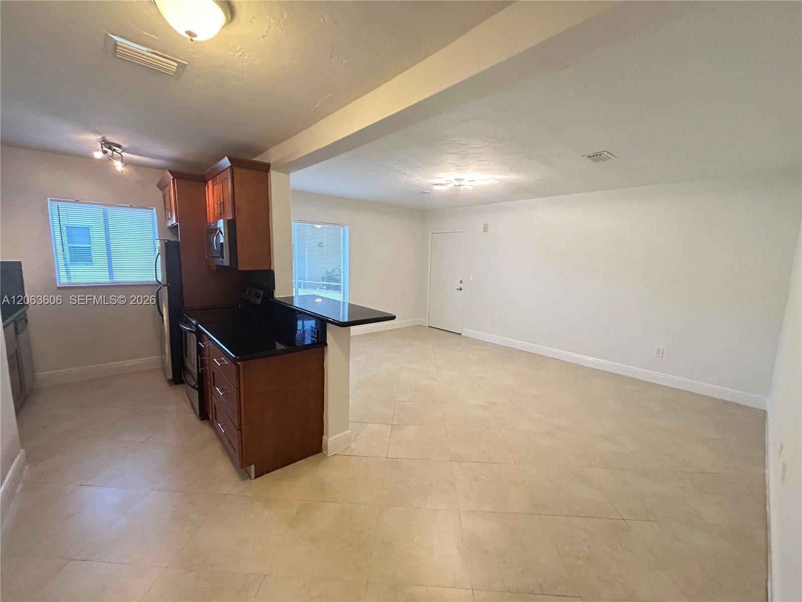 2880 Pine Tree Drive 10 Property Photo 10