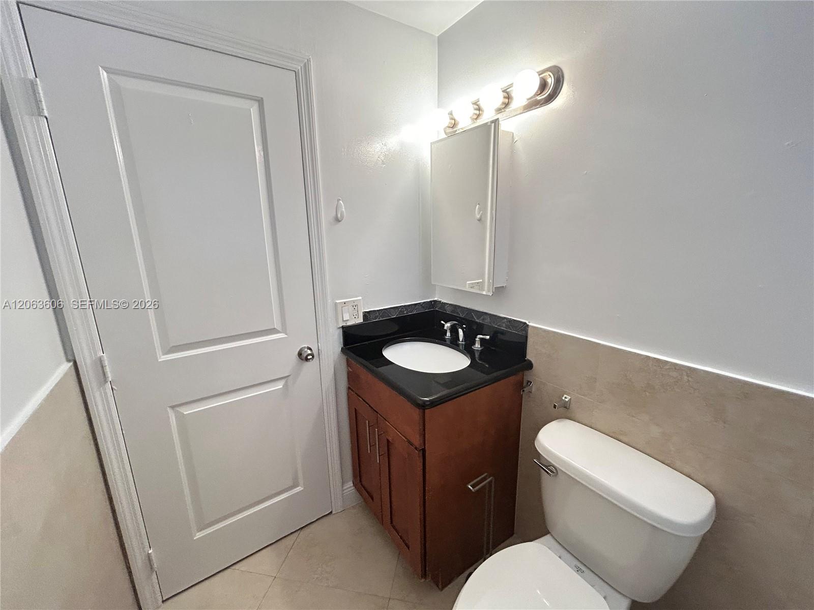 2880 Pine Tree Drive 10 Property Photo 11