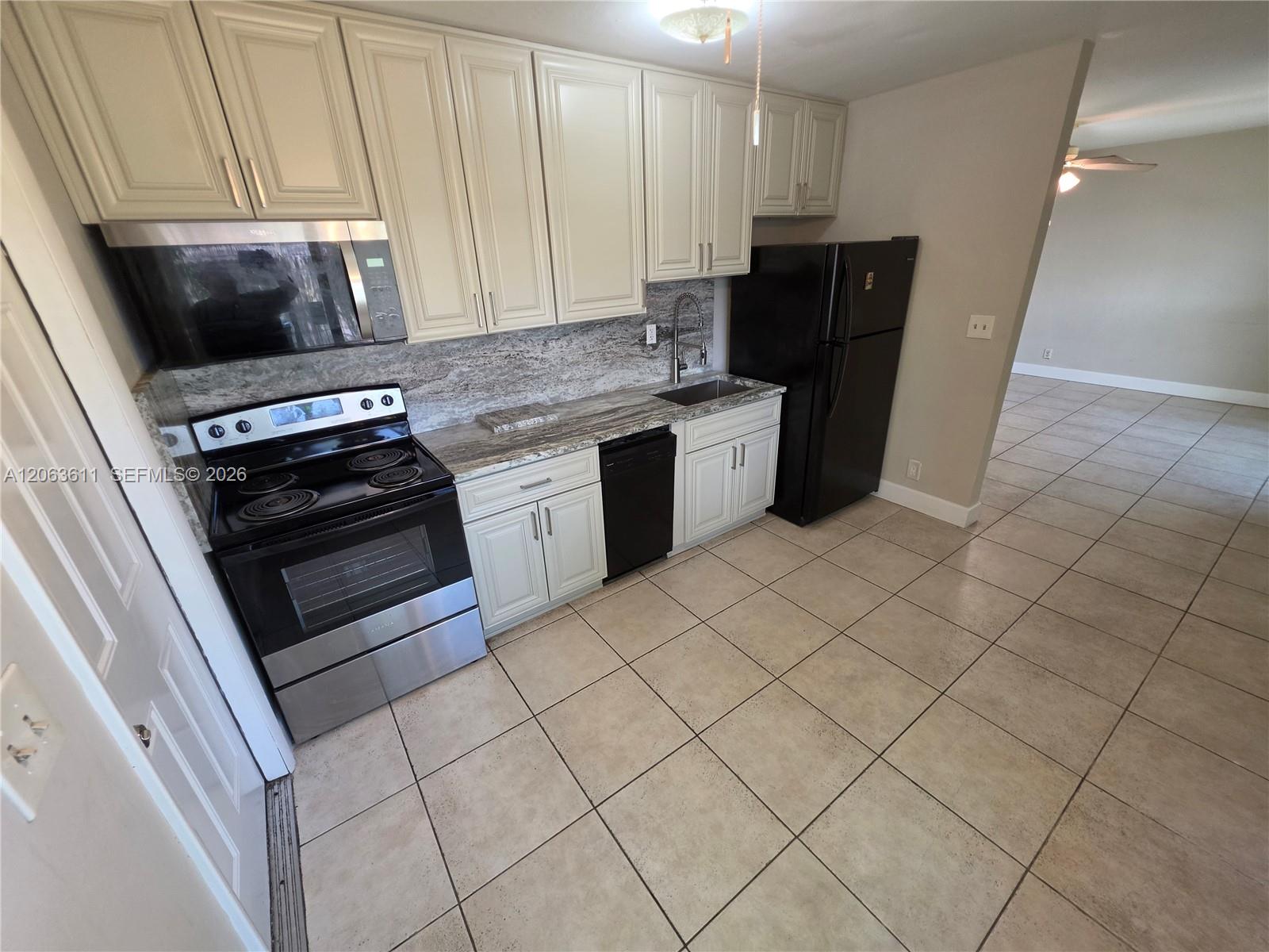 314 Sw 1st Street . Property Photo 9