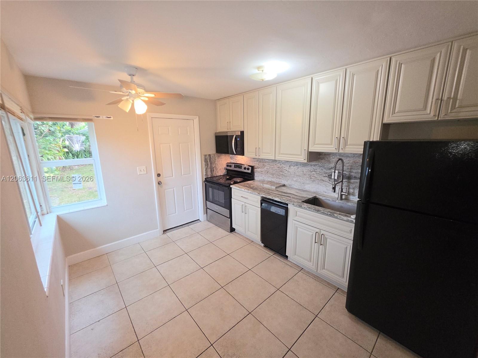 314 Sw 1st Street . Property Photo 10