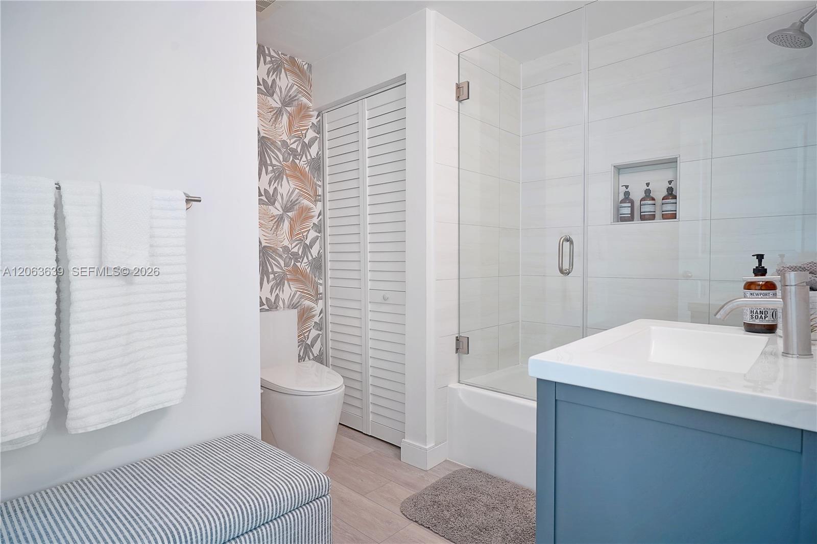 A12063639 Property Photo 15