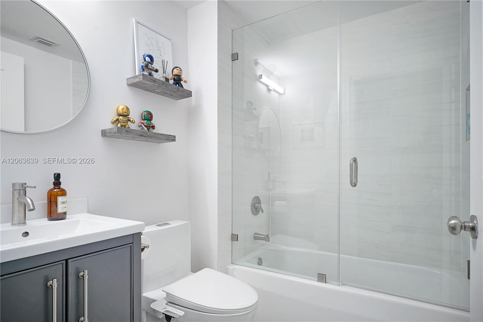 A12063639 Property Photo 18