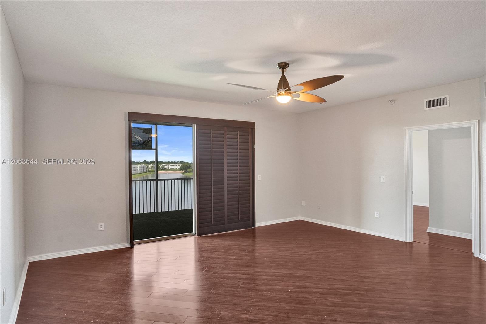 7611 Southampton Terrace 409 Property Photo 23
