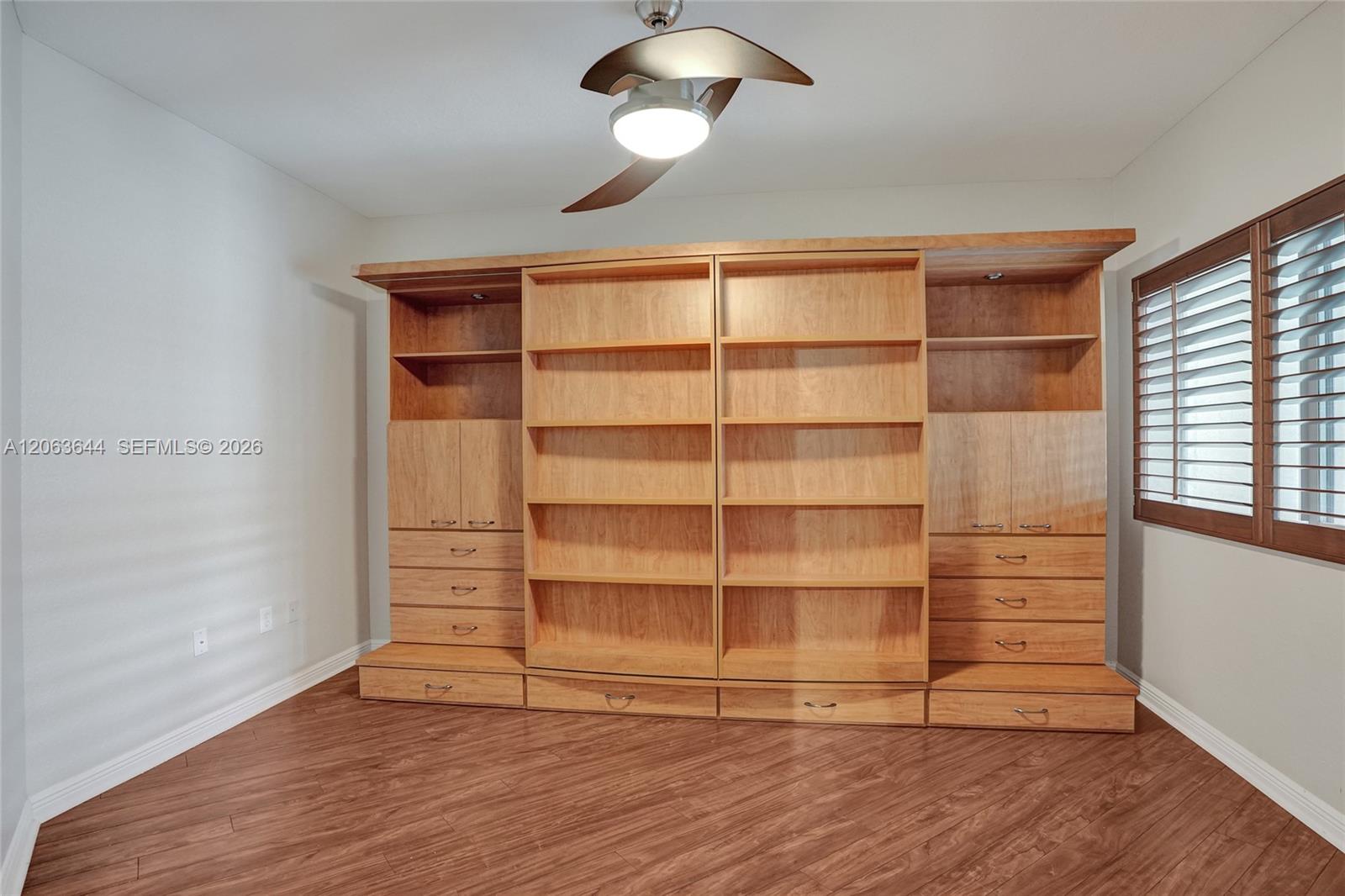 7611 Southampton Terrace 409 Property Photo 32