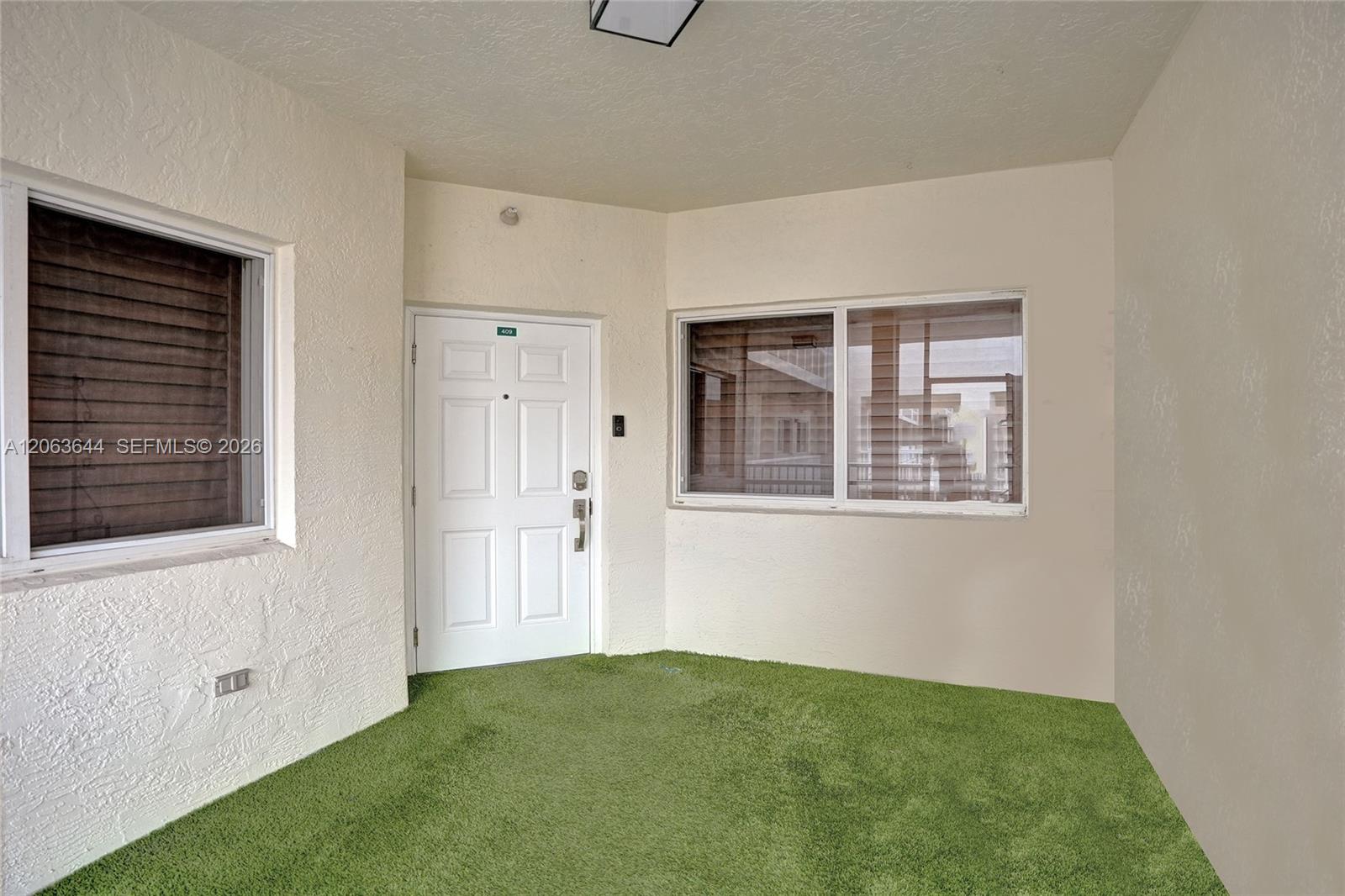 7611 Southampton Terrace 409 Property Photo 49