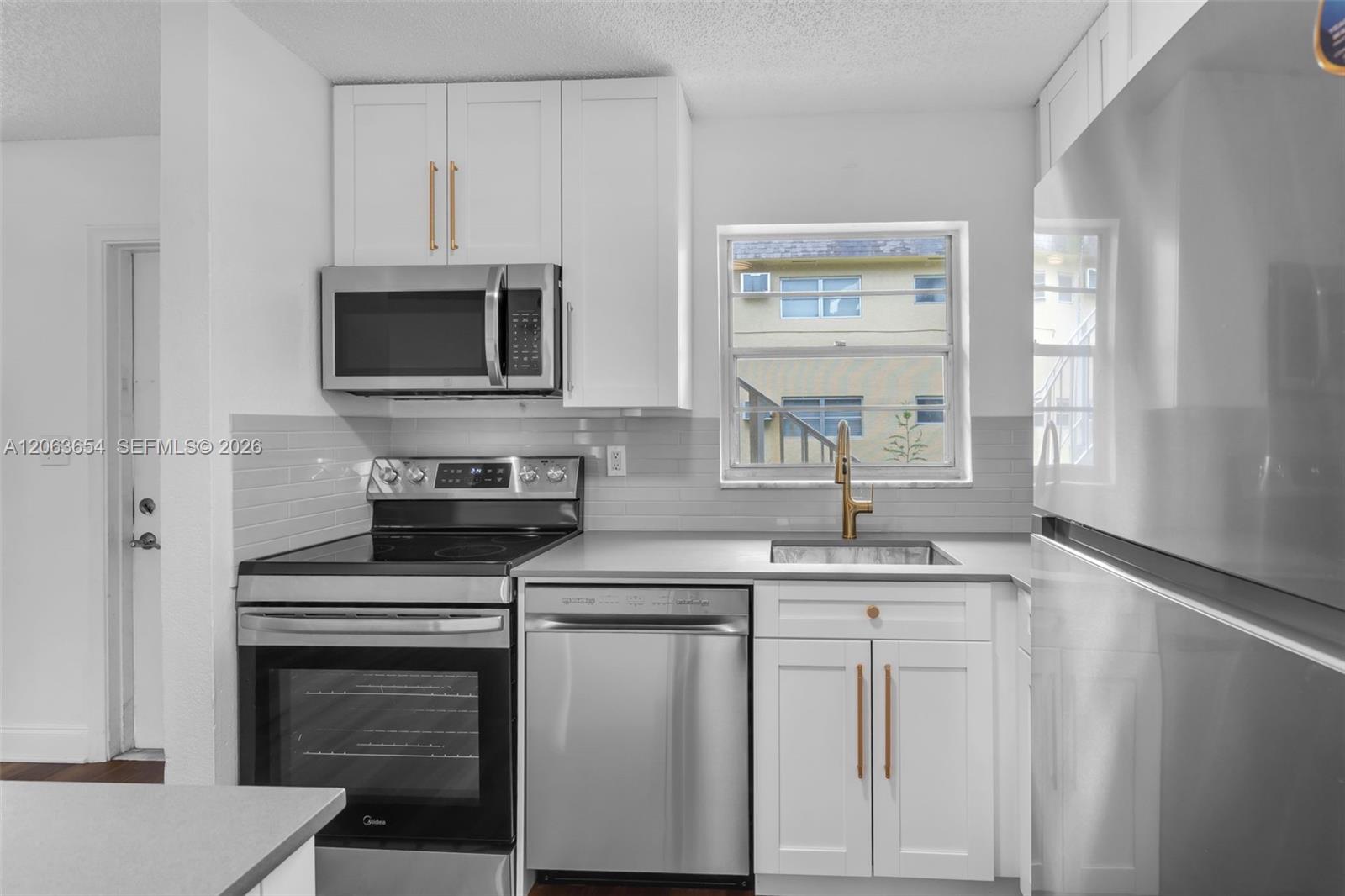 5168 Ne 6th Avenue 416 Property Photo 12