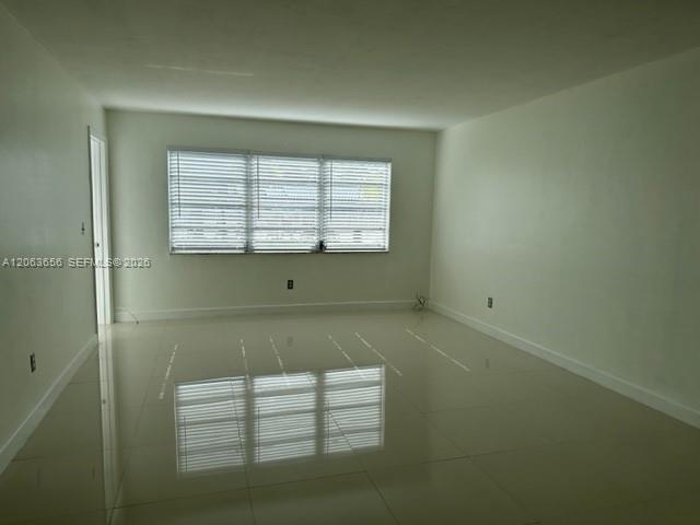 A12063656 Property Photo 3