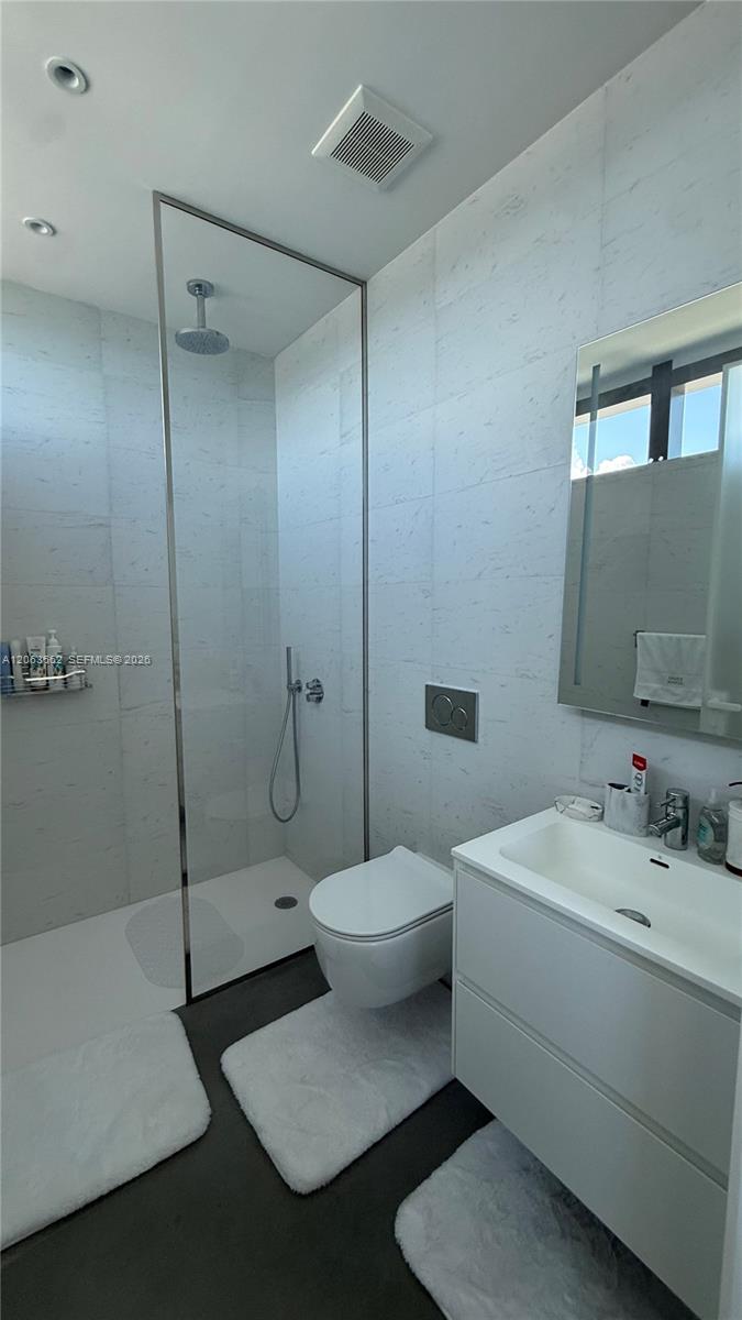 2000 S Ocean Drive 22b Property Photo 26