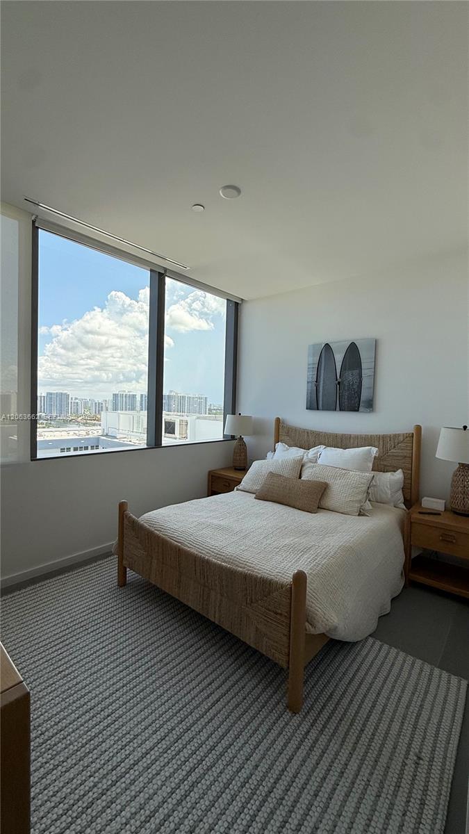 2000 S Ocean Drive 22b Property Photo 27