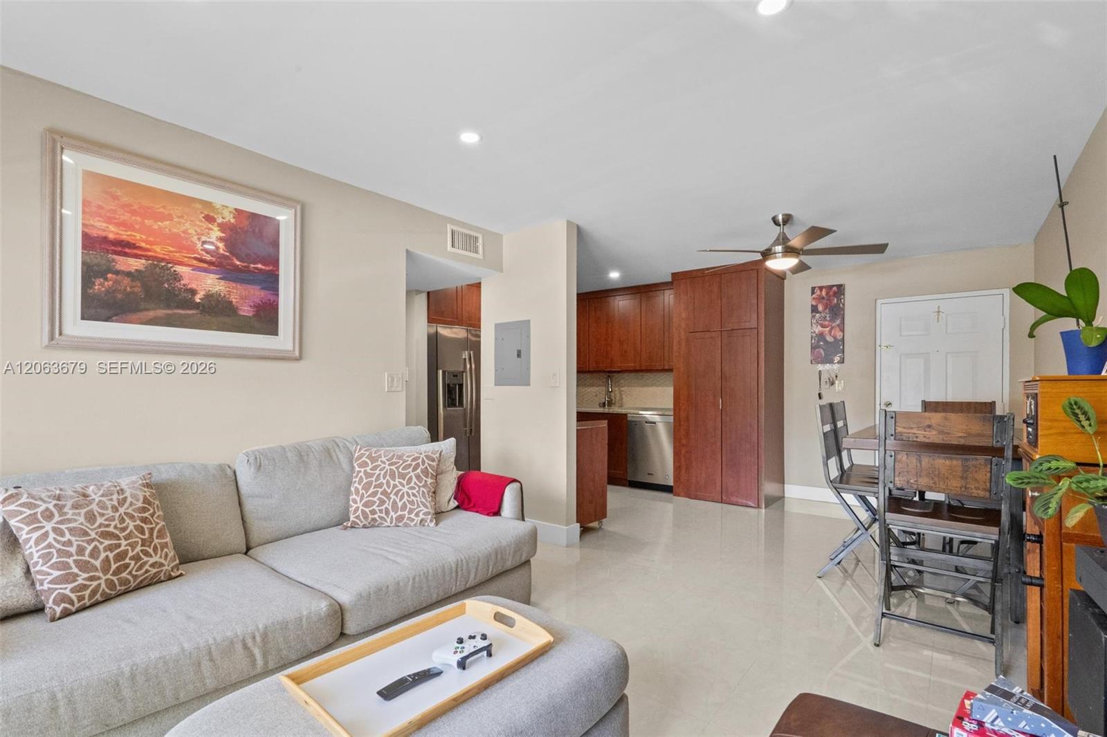 A12063679 Property Photo 3