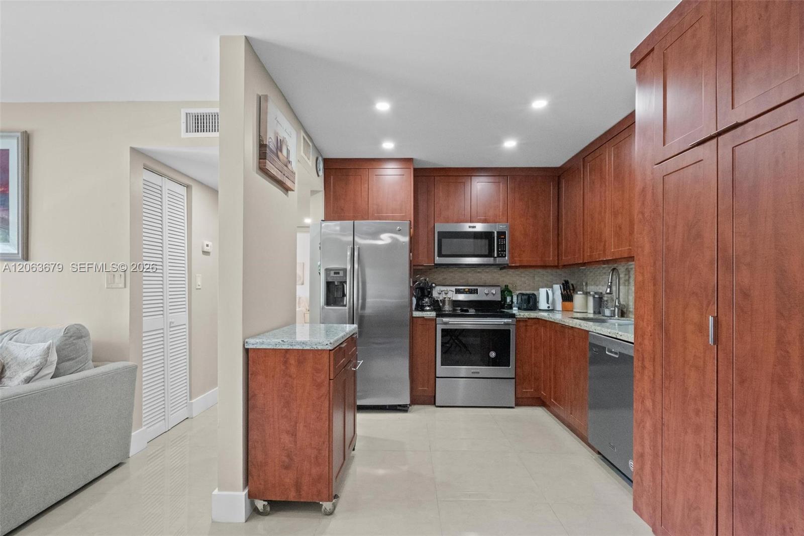 A12063679 Property Photo 7