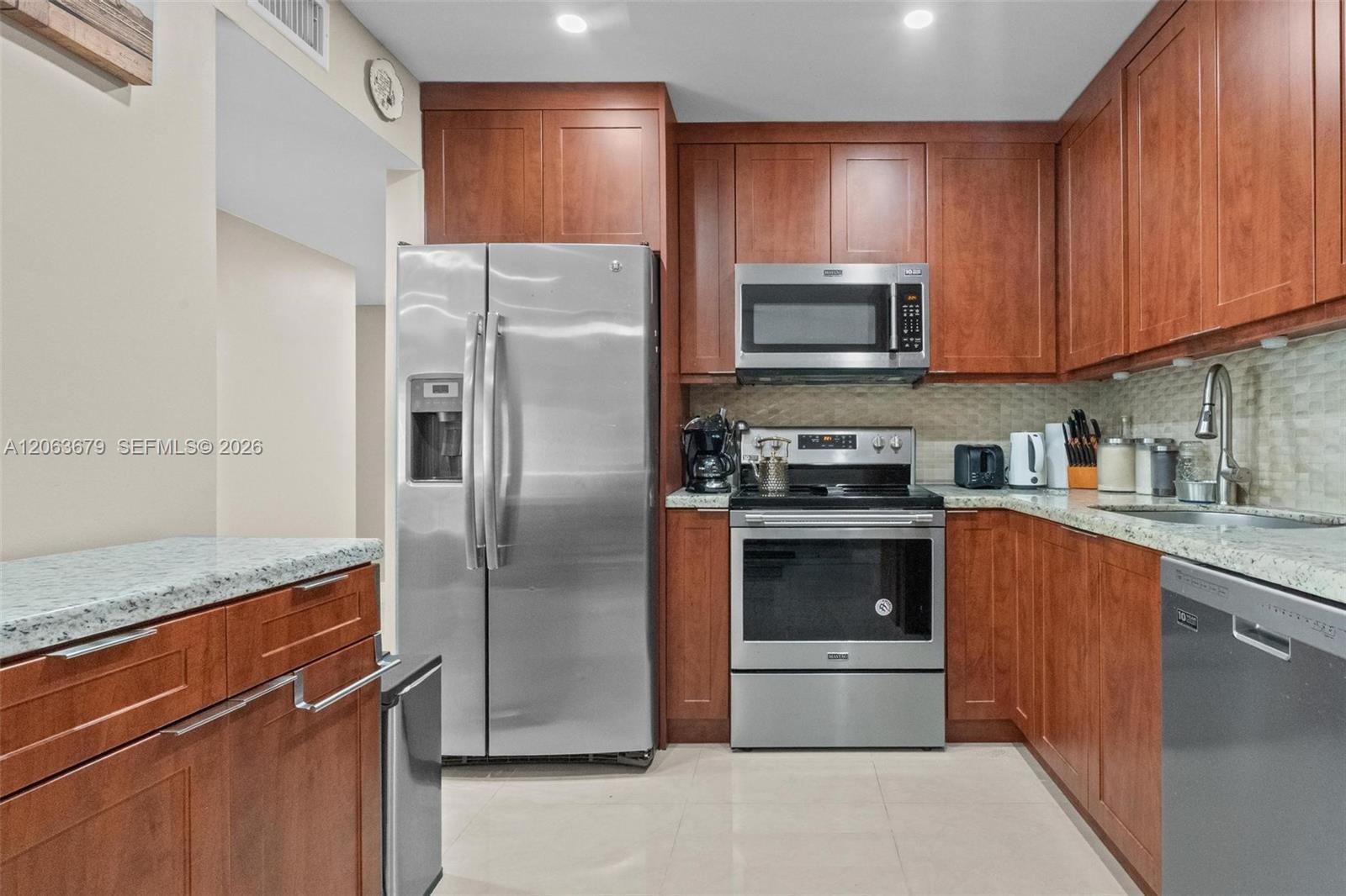 A12063679 Property Photo 8
