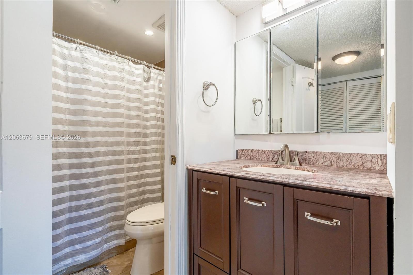 A12063679 Property Photo 11