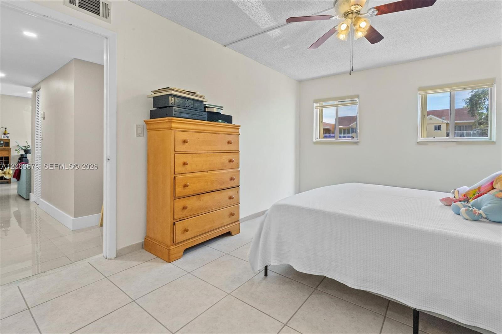 A12063679 Property Photo 14