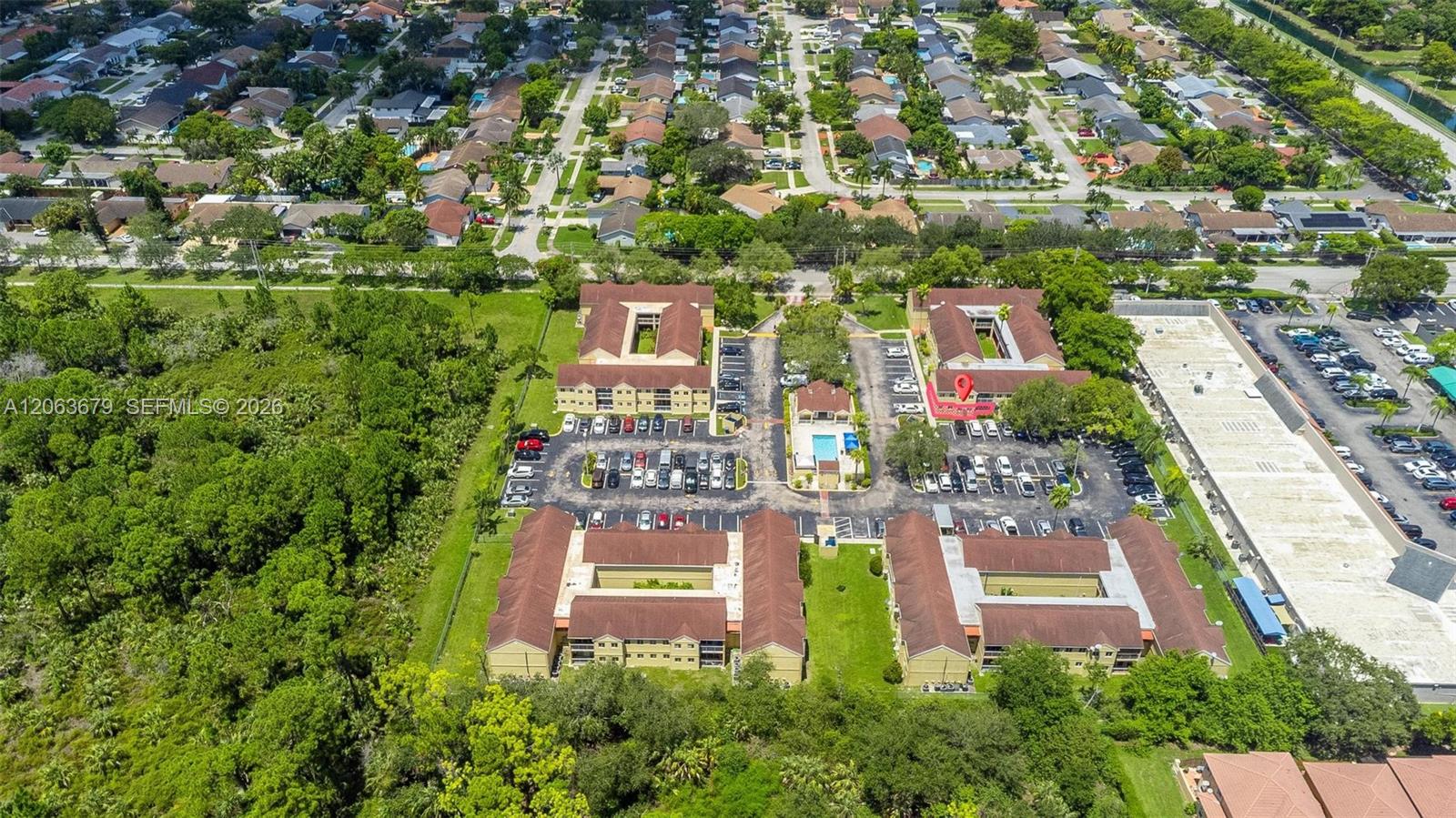 A12063679 Property Photo 35