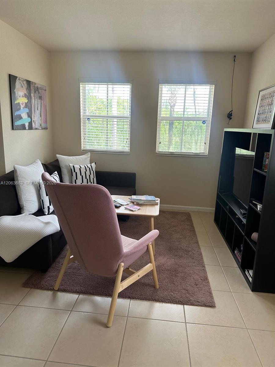 A12063683 Property Photo 3