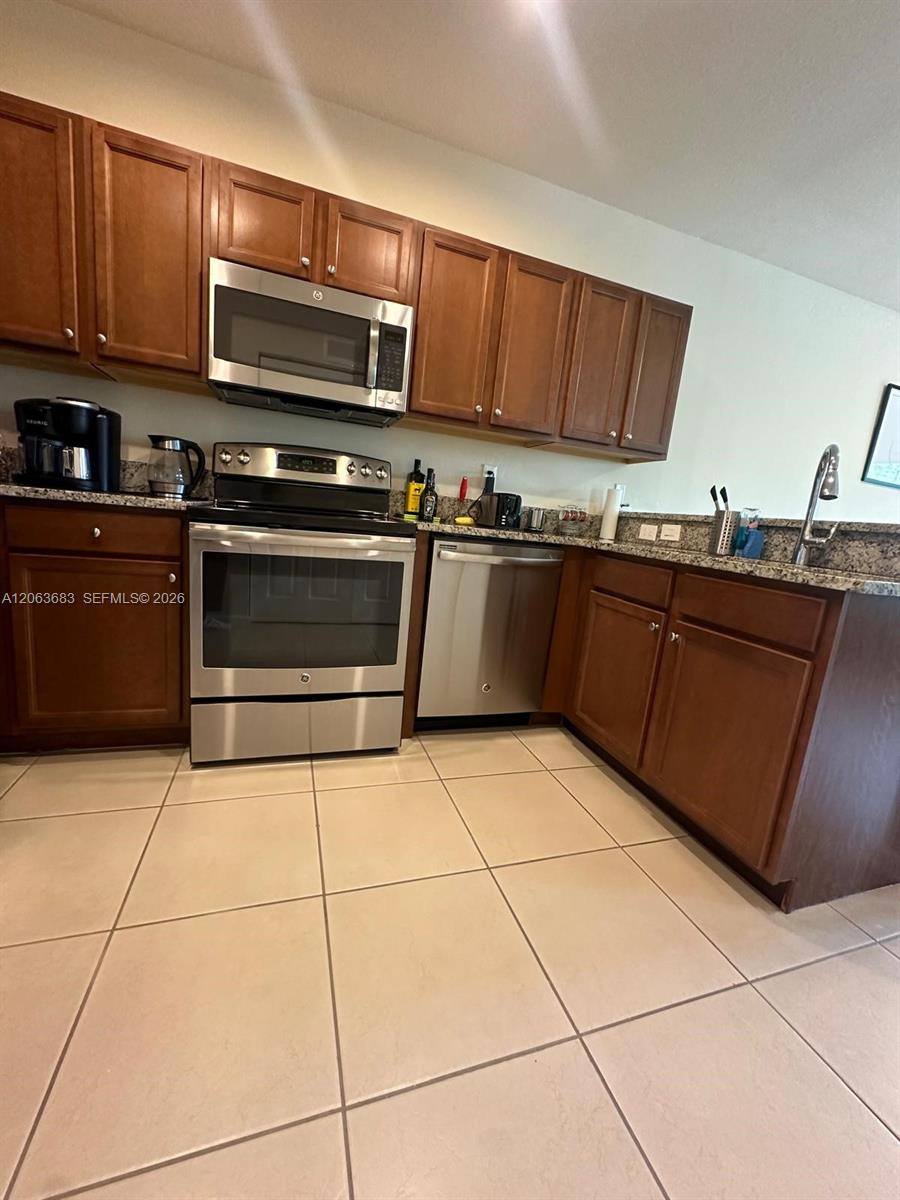 A12063683 Property Photo 8