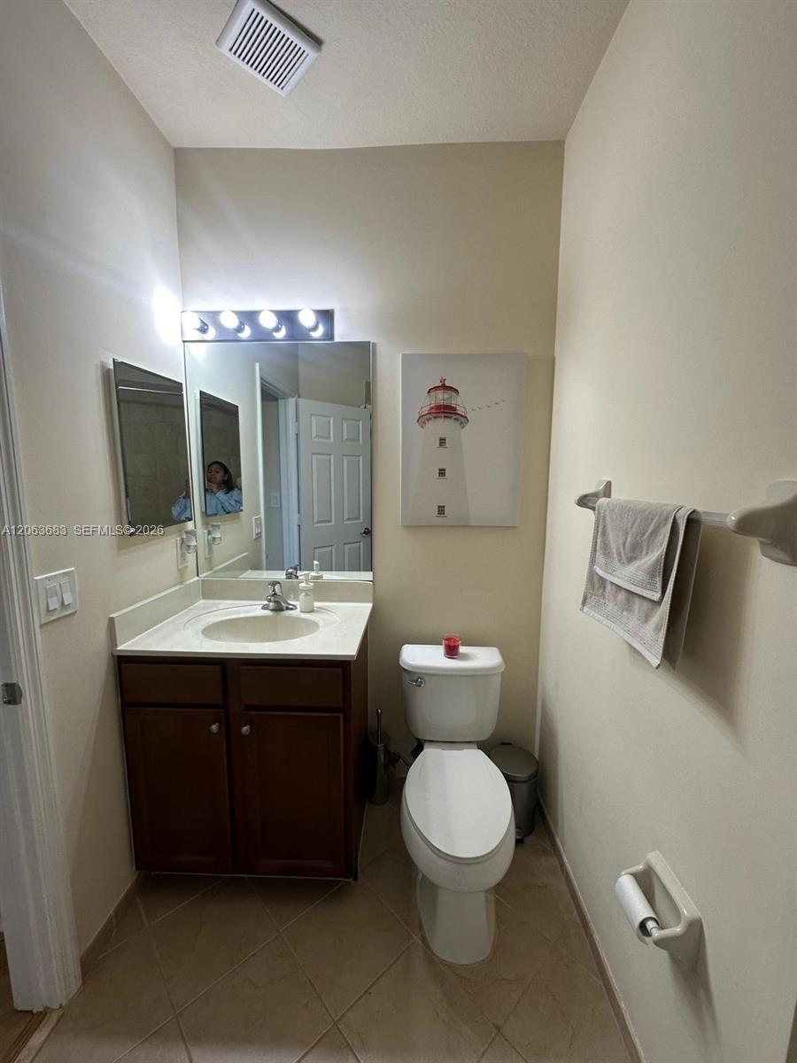 A12063683 Property Photo 11