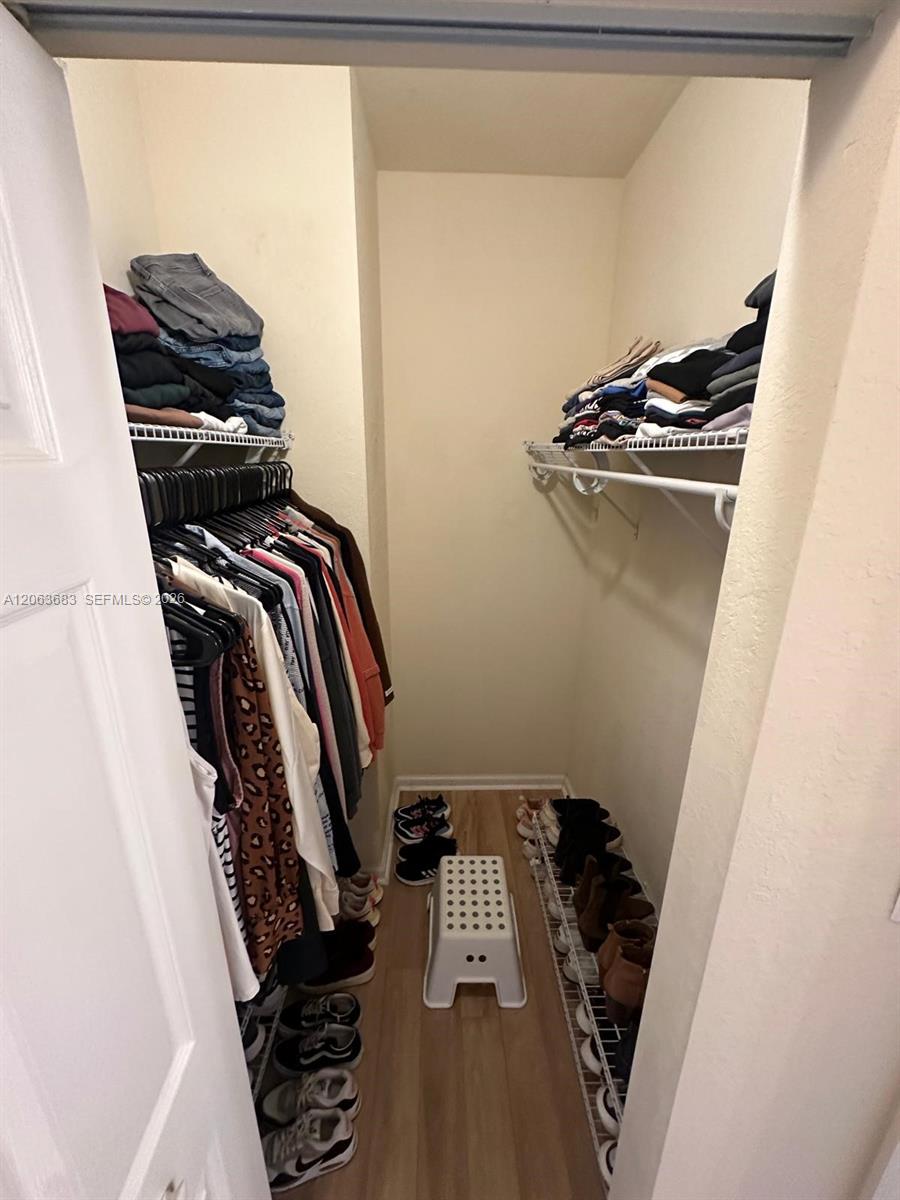 A12063683 Property Photo 16