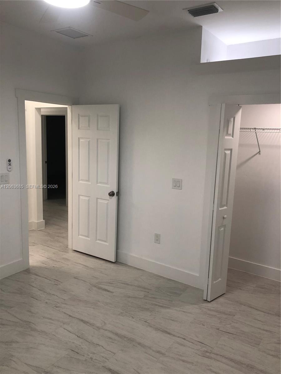 4572/4574 Golfview Boulevard Property Photo 23