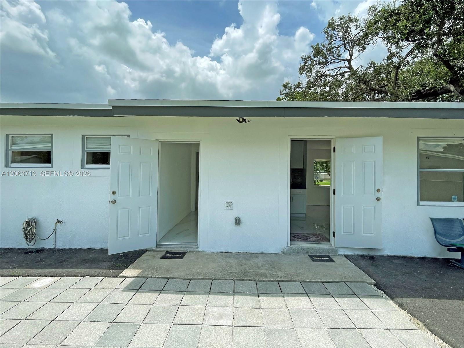 1606 Nw 12th Avenue Property Photo 5