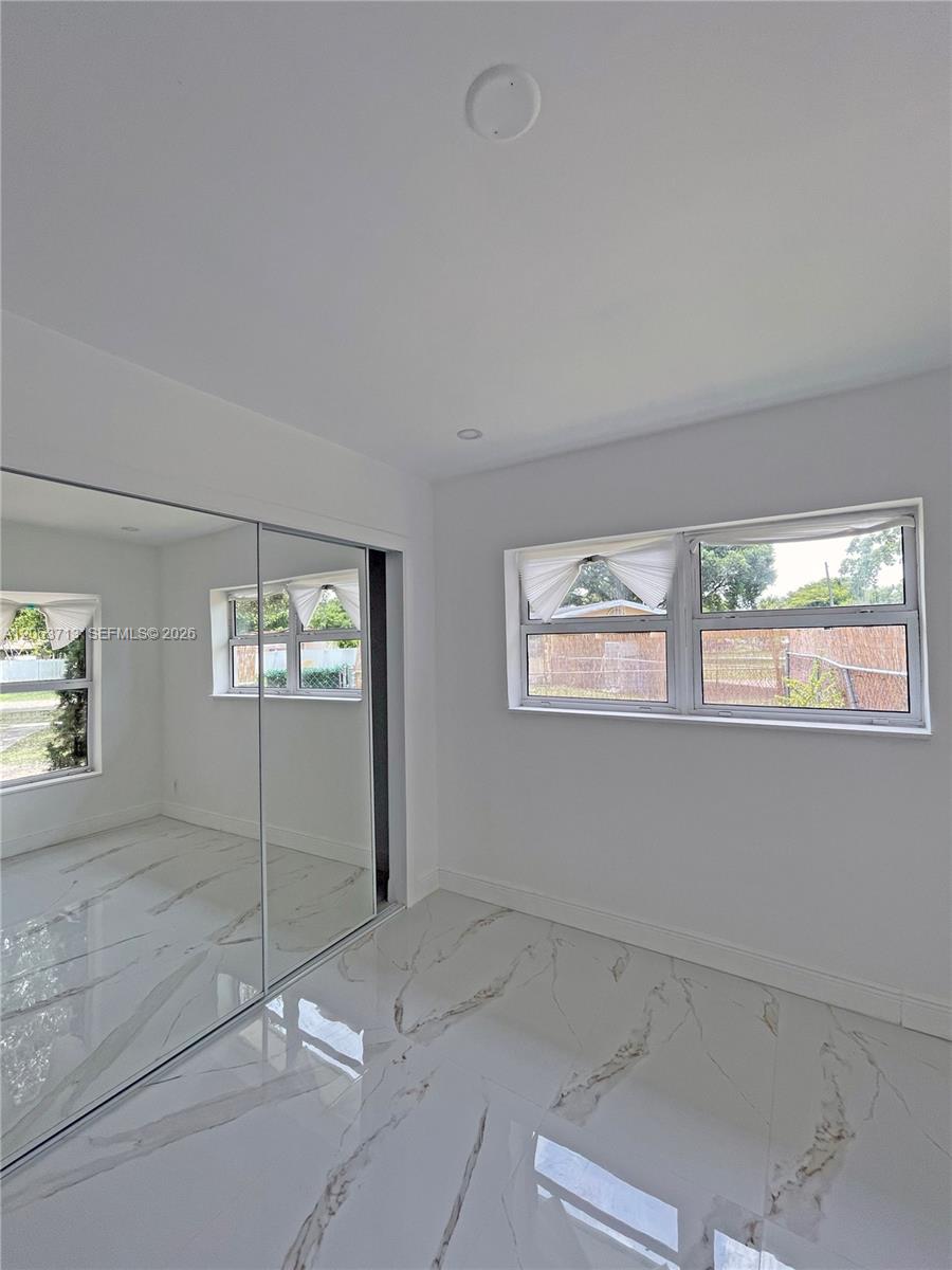 1606 Nw 12th Avenue Property Photo 10