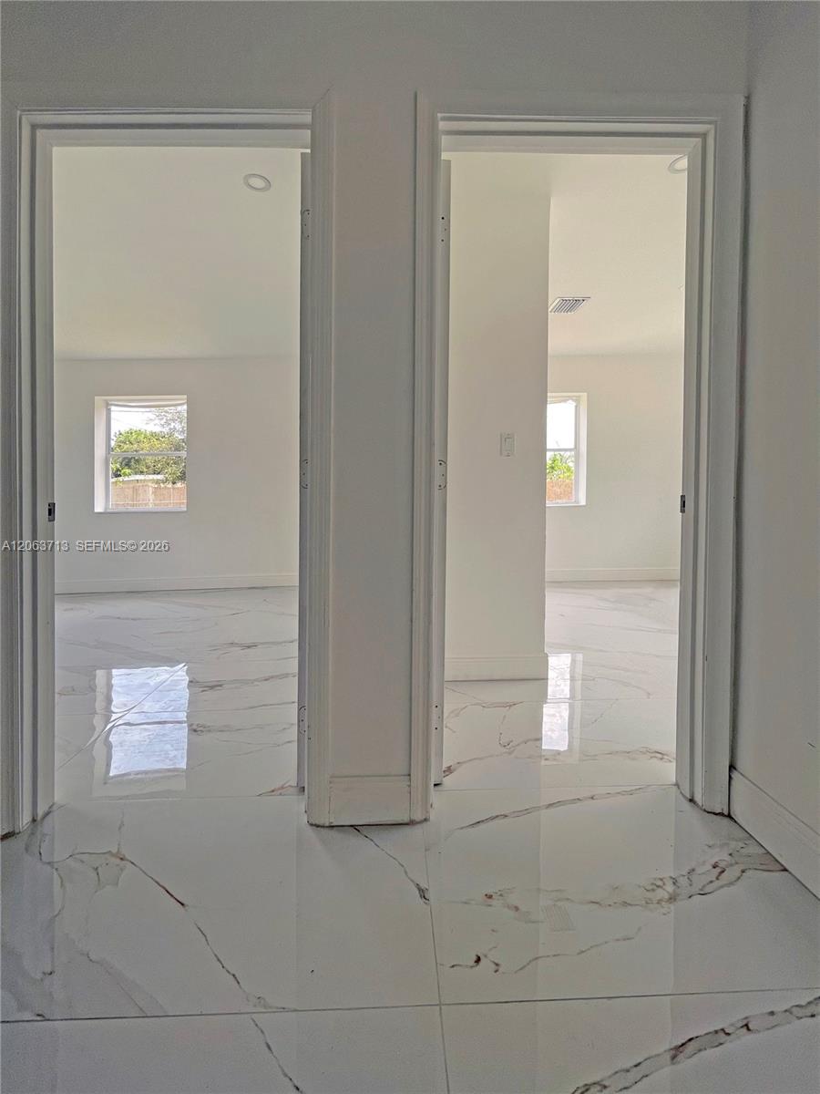 1606 Nw 12th Avenue Property Photo 33