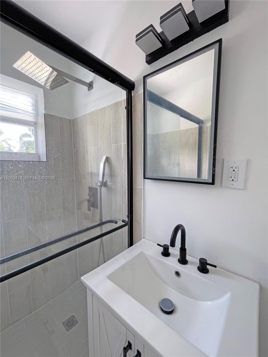 1606 Nw 12th Avenue Property Photo 38