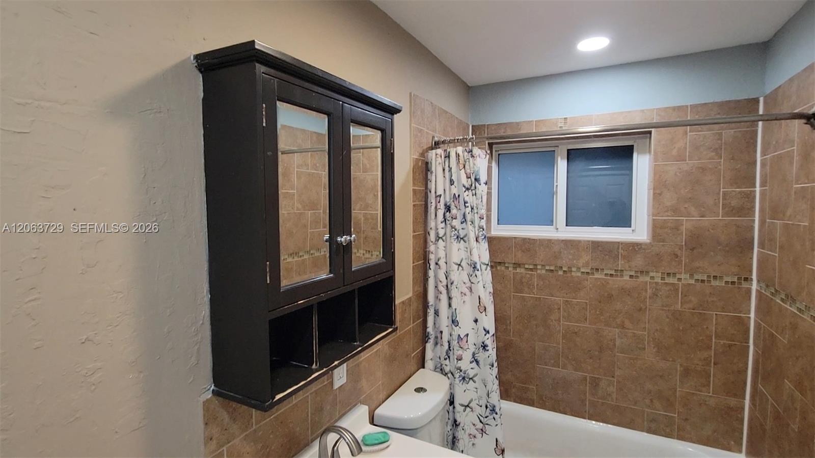 1115 Sw 25th Avenue B Property Photo 15