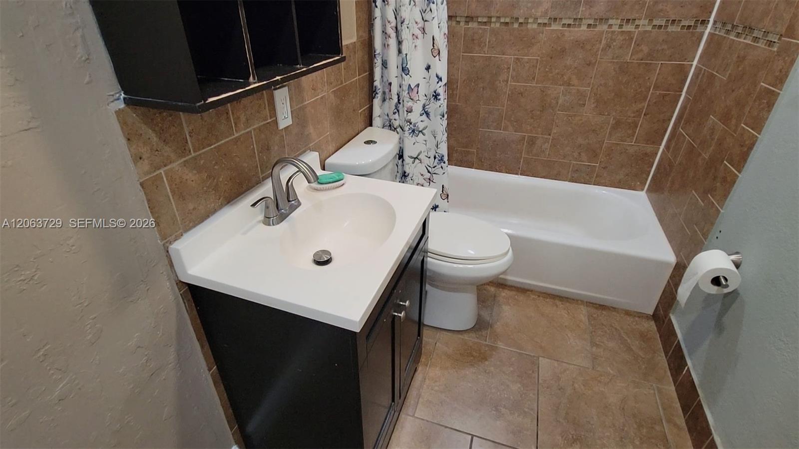 1115 Sw 25th Avenue B Property Photo 17