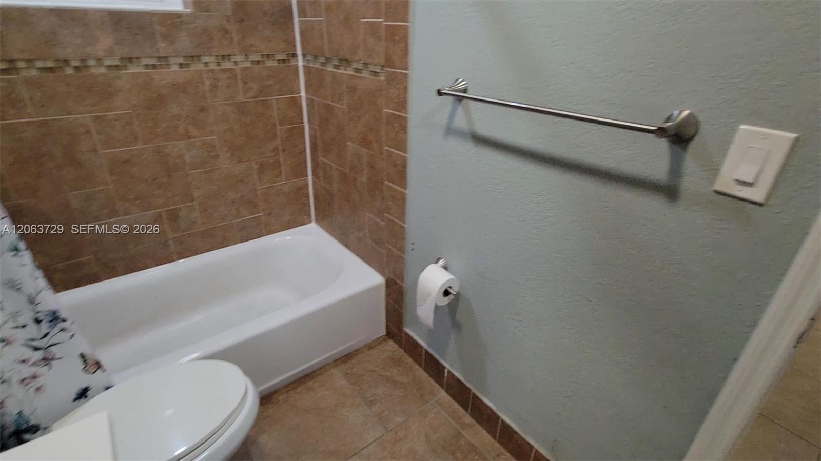 1115 Sw 25th Avenue B Property Photo 18