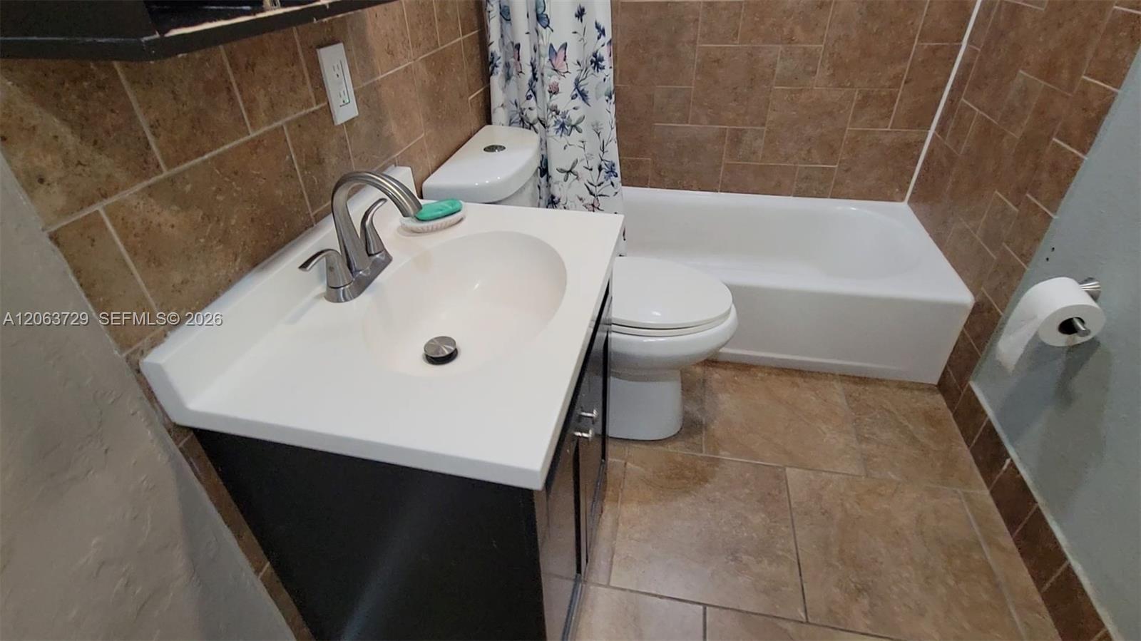 1115 Sw 25th Avenue B Property Photo 34