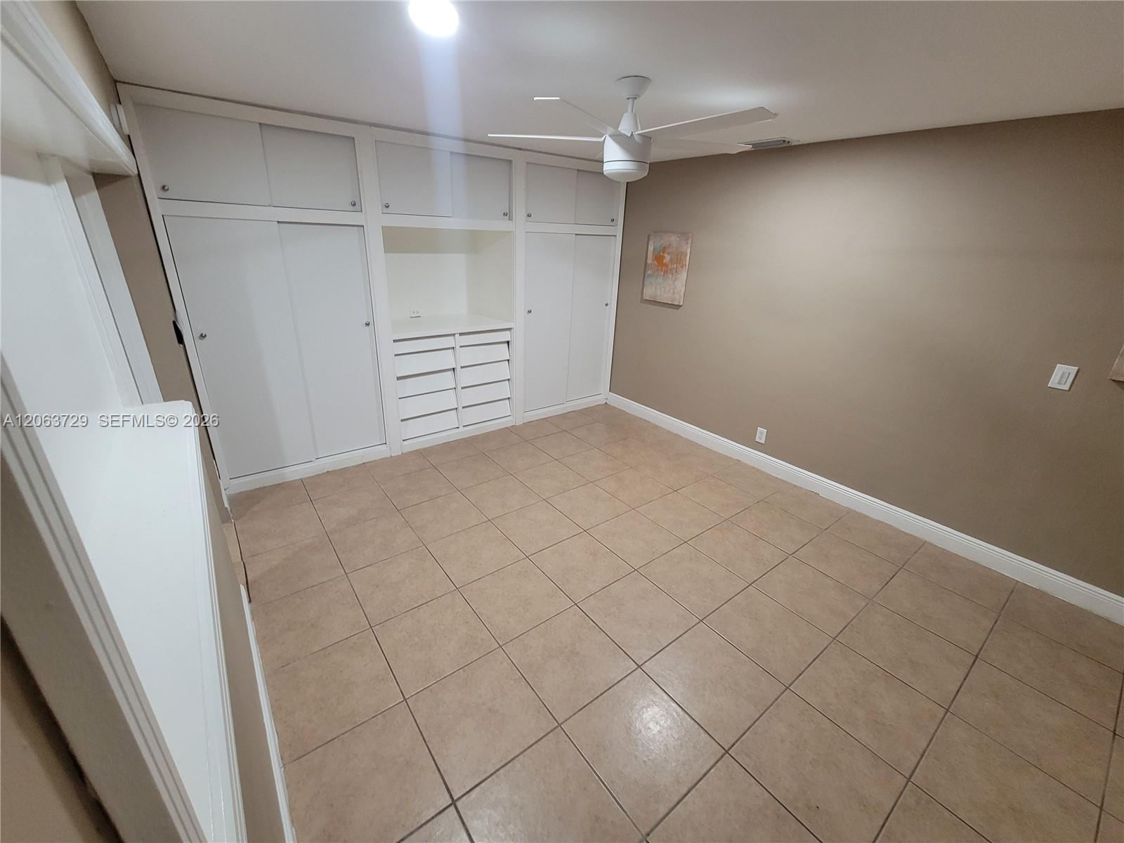 1115 Sw 25th Avenue B Property Photo 57