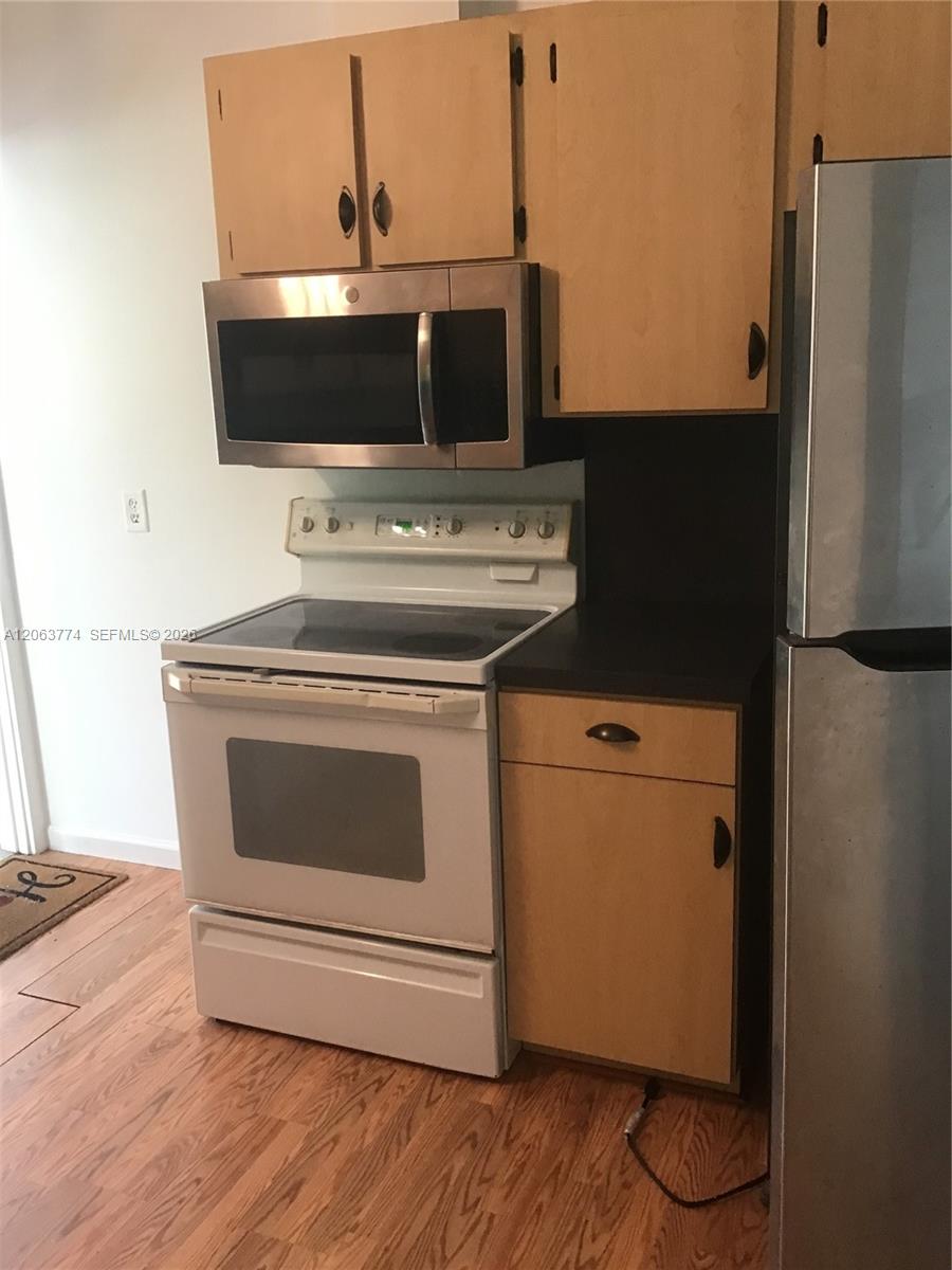 429 49th Street Property Photo 6