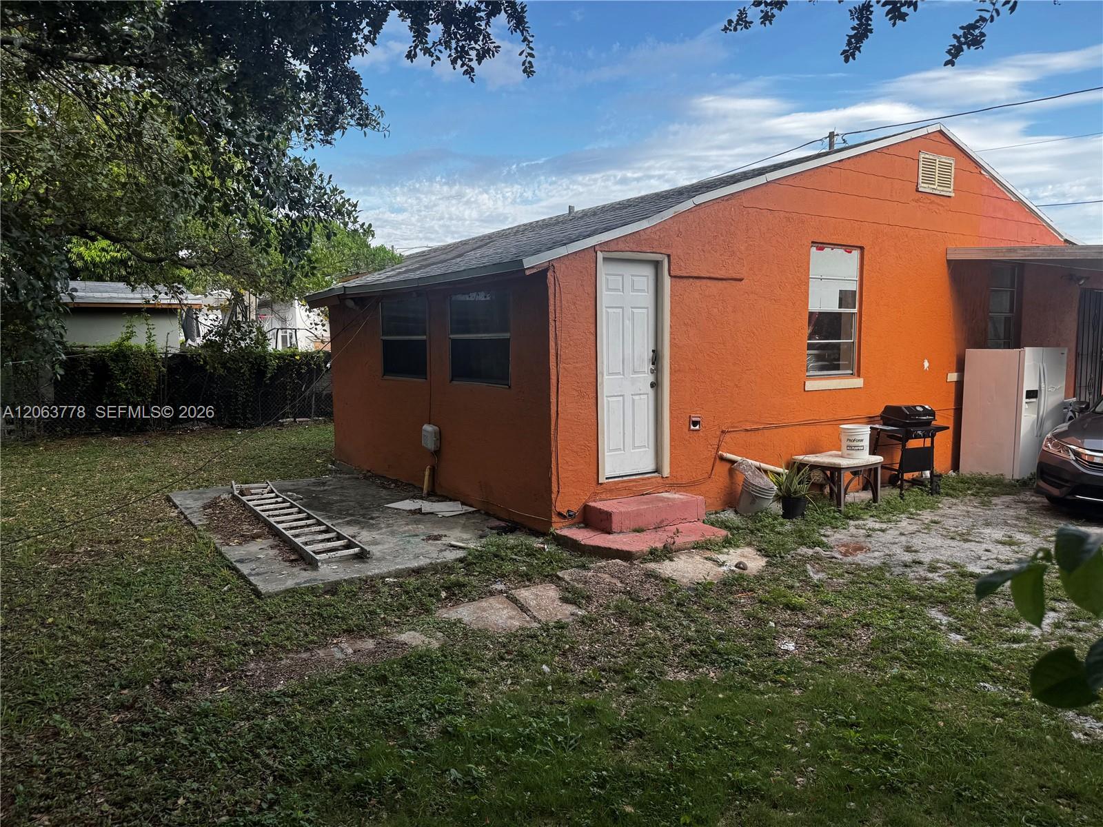 1361 Nw 53rd Street Property Photo 2