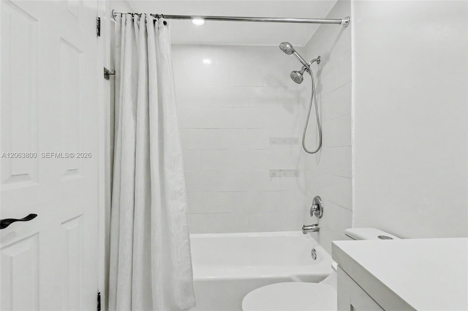 4400 Hillcrest Drive 1005a Property Photo 28