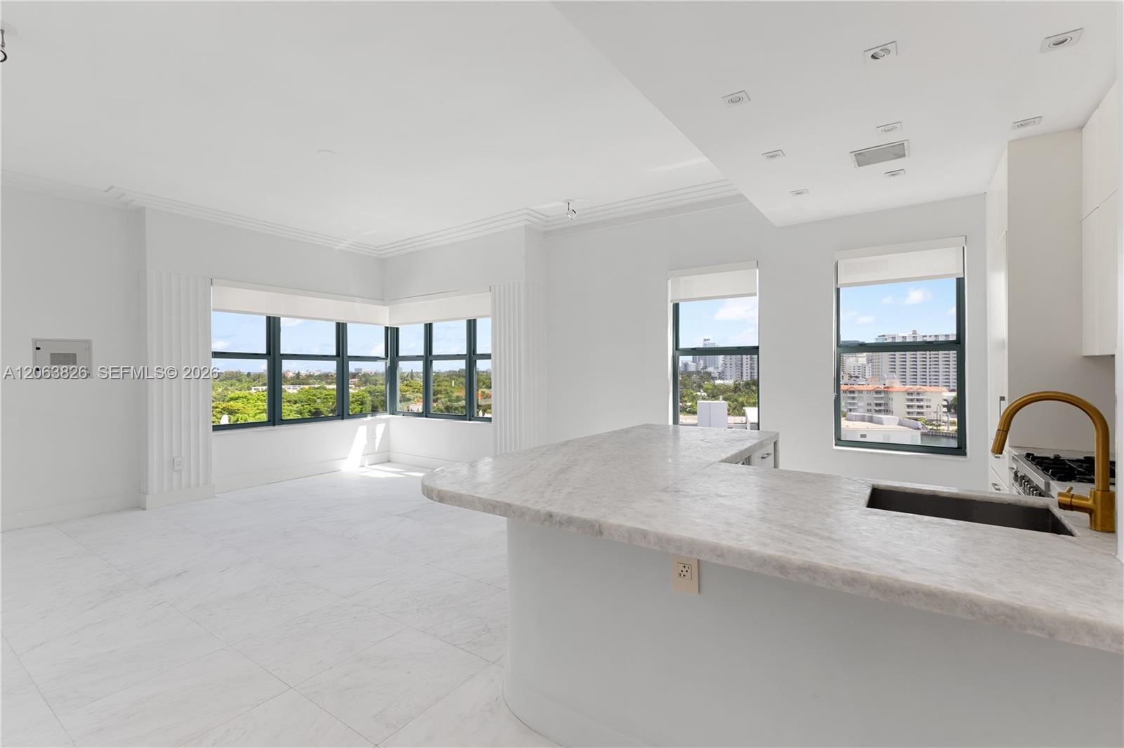 2421 Lake Pancoast Drive 7a Property Photo 1