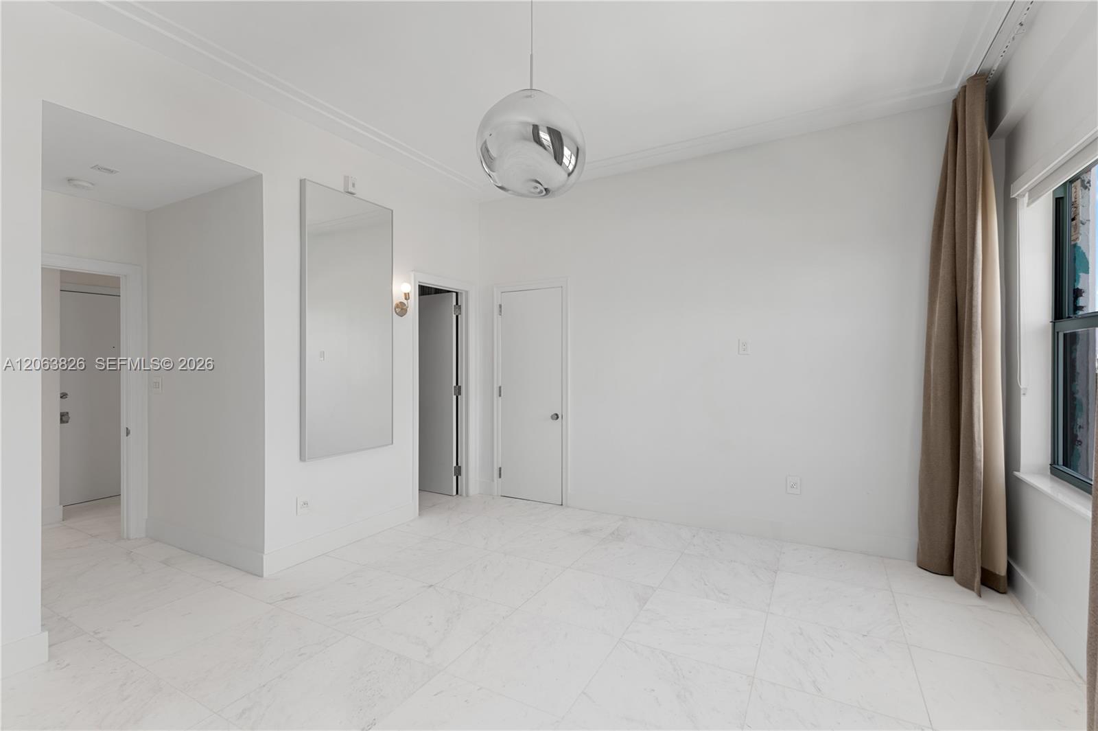 2421 Lake Pancoast Drive 7a Property Photo 13