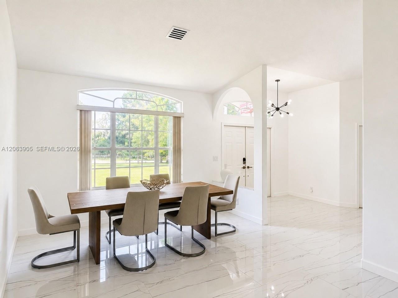 17025 N 84th Court N Property Photo 3