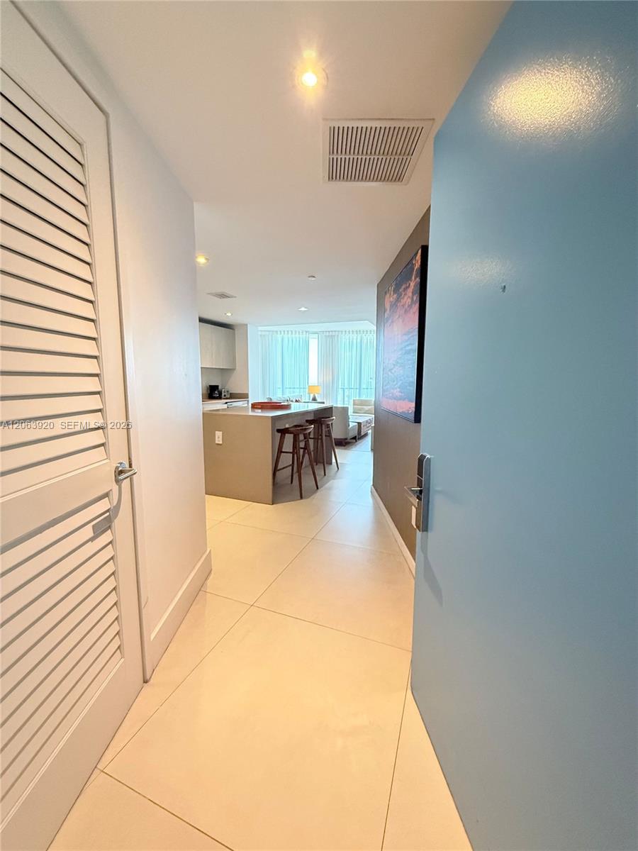 4111 S Ocean Drive 2912 Property Photo 2