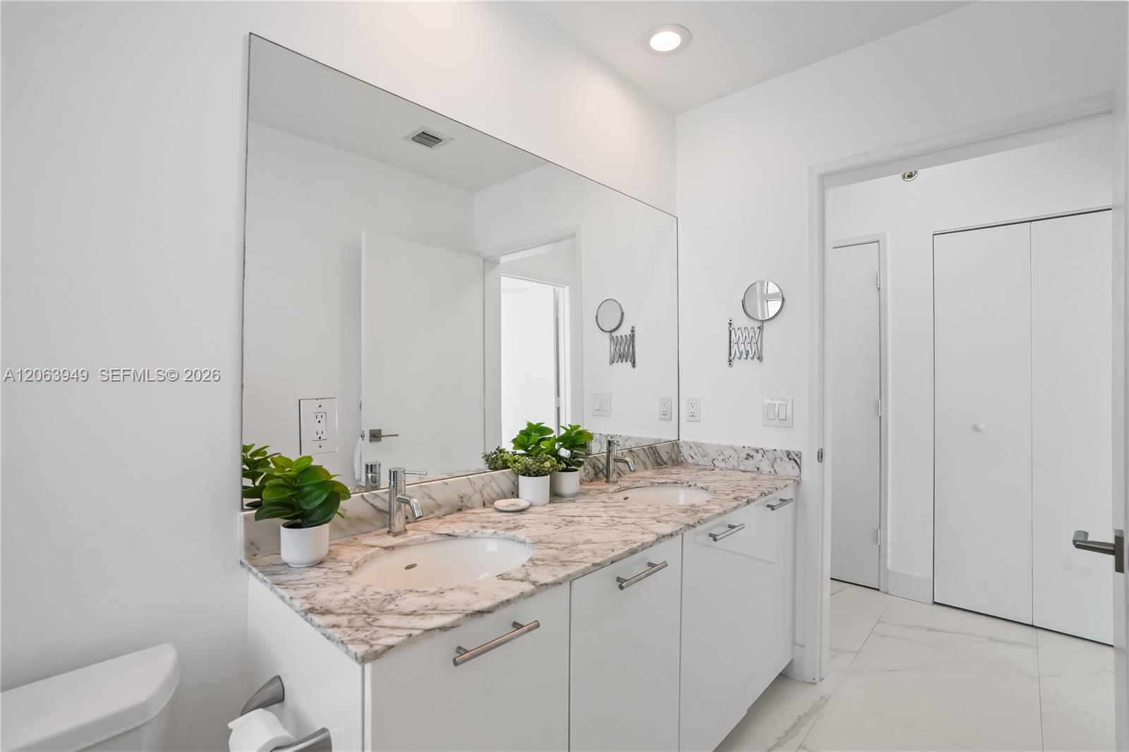 950 Brickell Bay Drive 4101 Property Photo 18