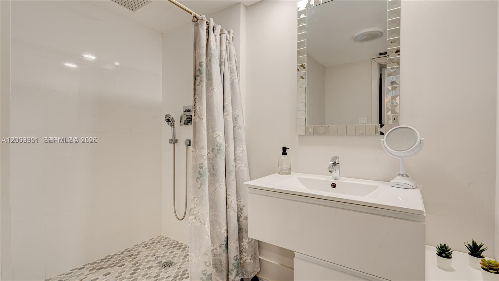 16325 Golf Club Road 101 Property Photo 27
