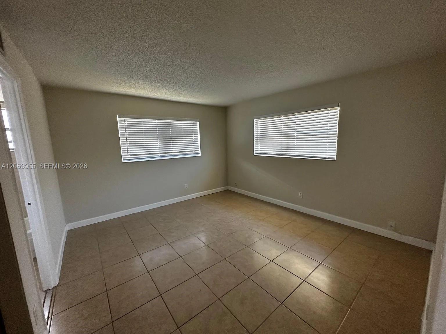 961 Nw 45th Street 6 Property Photo 5