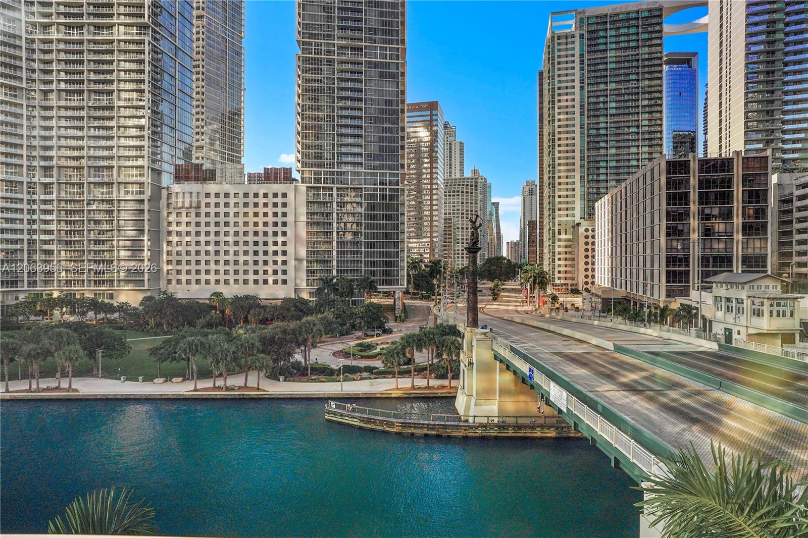 200 Biscayne Boulevard Way 503 Property Photo 6