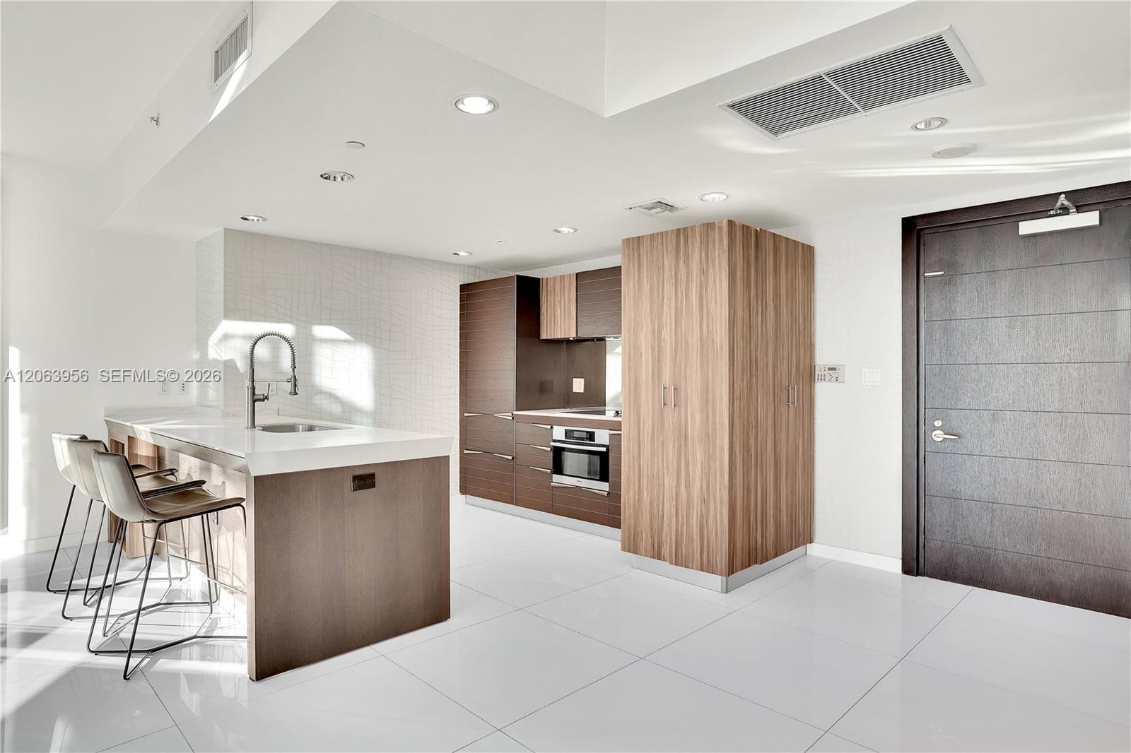 200 Biscayne Boulevard Way 503 Property Photo 14