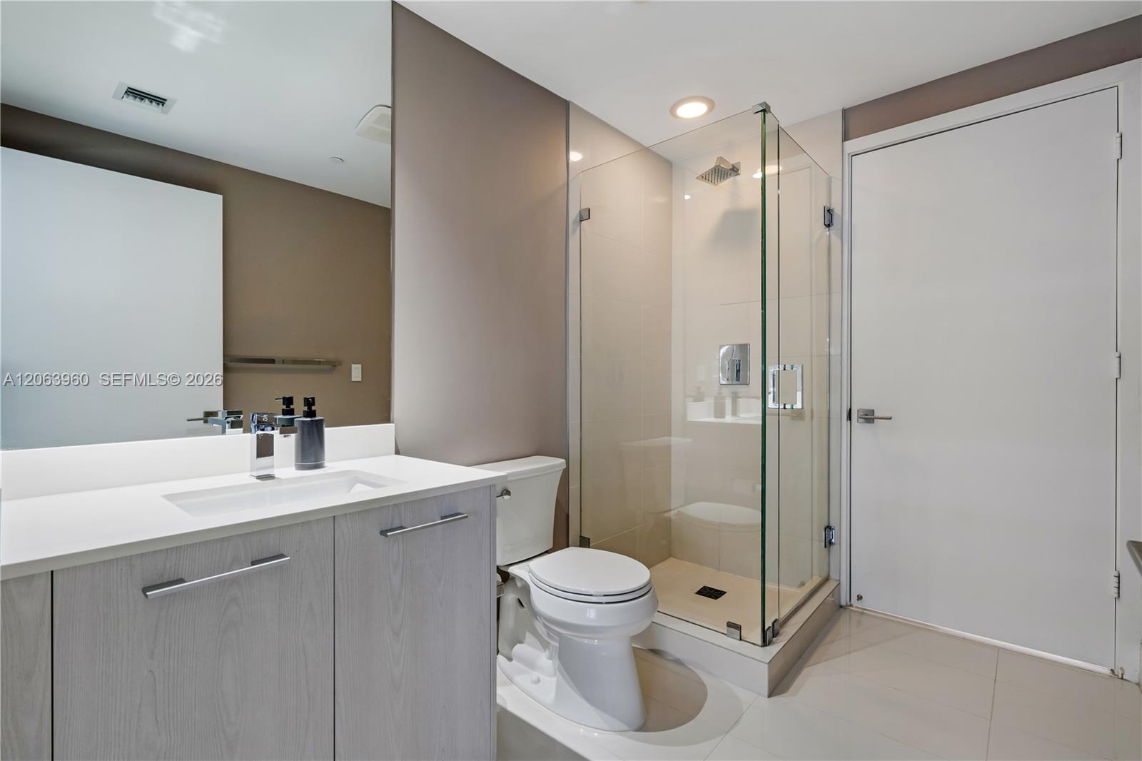 55 Sw 9th Street 2301 Property Photo 8